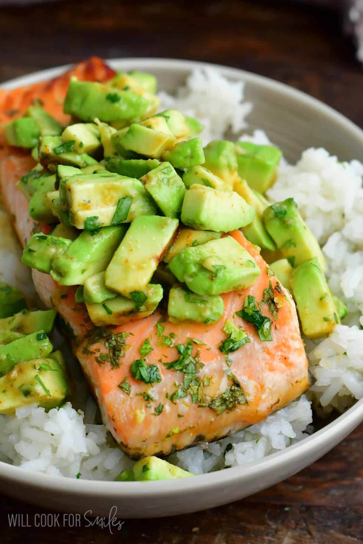 Recipe-Image---Avocado-salmon-rice-bowl-in-a-bowl